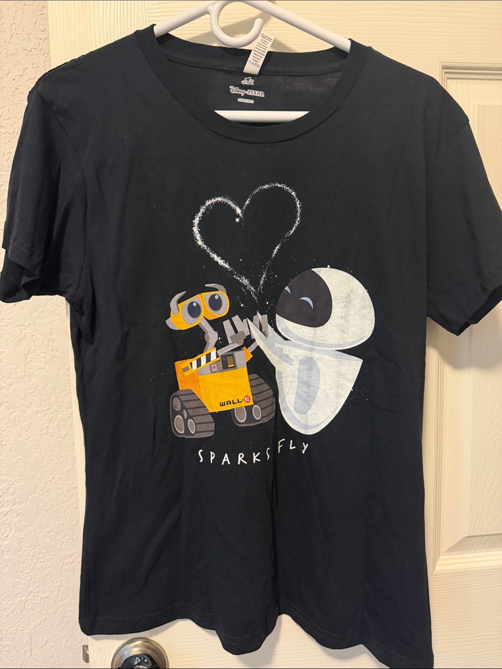 Disney Black WALL•E & EVE 'Sparks Fly' Long Sleeve Tee